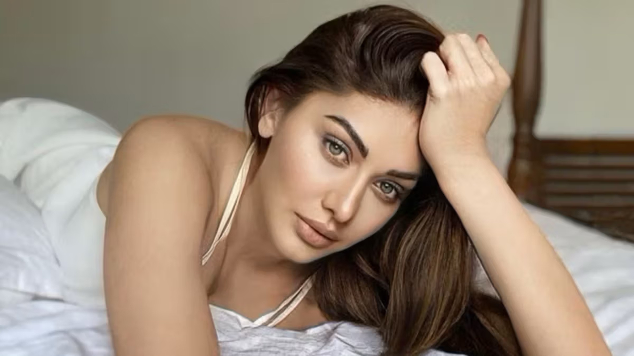 ‘কাঁটা লাগা’ গানের সেই আবেদনময়ী মডেল আর নেই